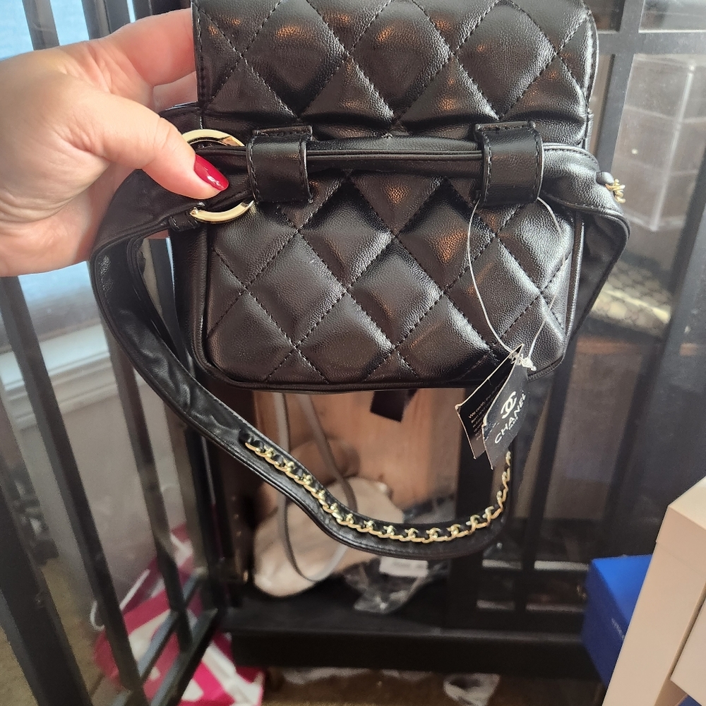 Purses - Picture 10 of 11